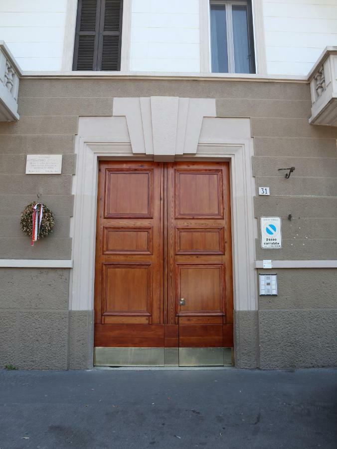 Paki Home Nel Cuore Dei Navigli Di Milano Kültér fotó