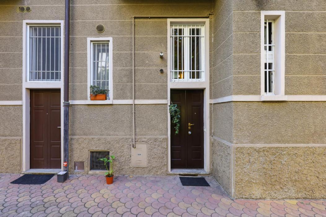 Paki Home Nel Cuore Dei Navigli Di Milano Kültér fotó